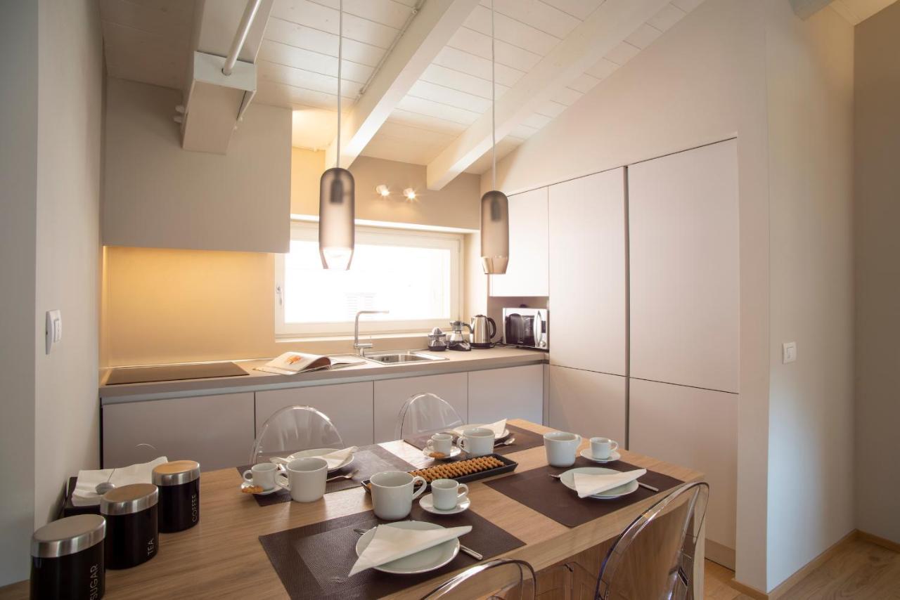 Time To Be - Luxury Apartments Centro Storico Peschiera del Garda Ngoại thất bức ảnh