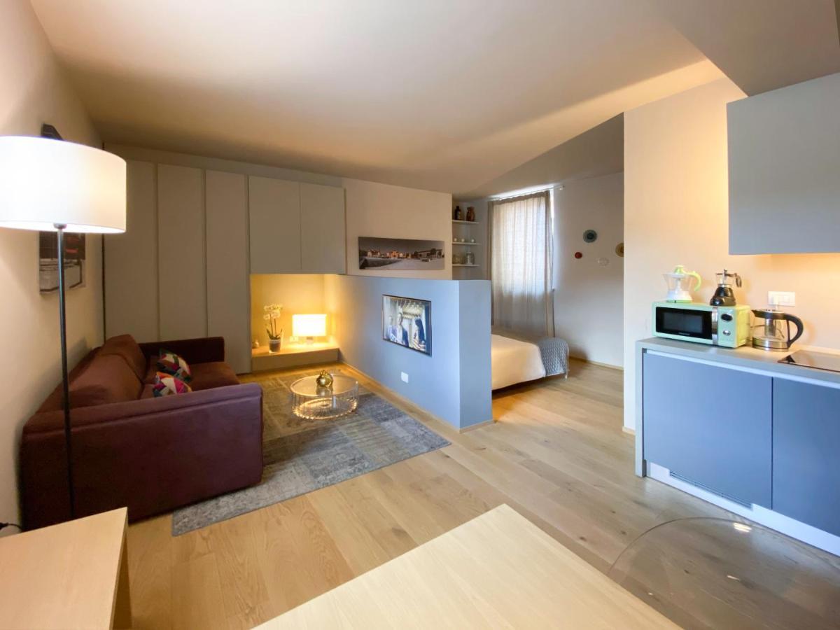 Time To Be - Luxury Apartments Centro Storico Peschiera del Garda Ngoại thất bức ảnh