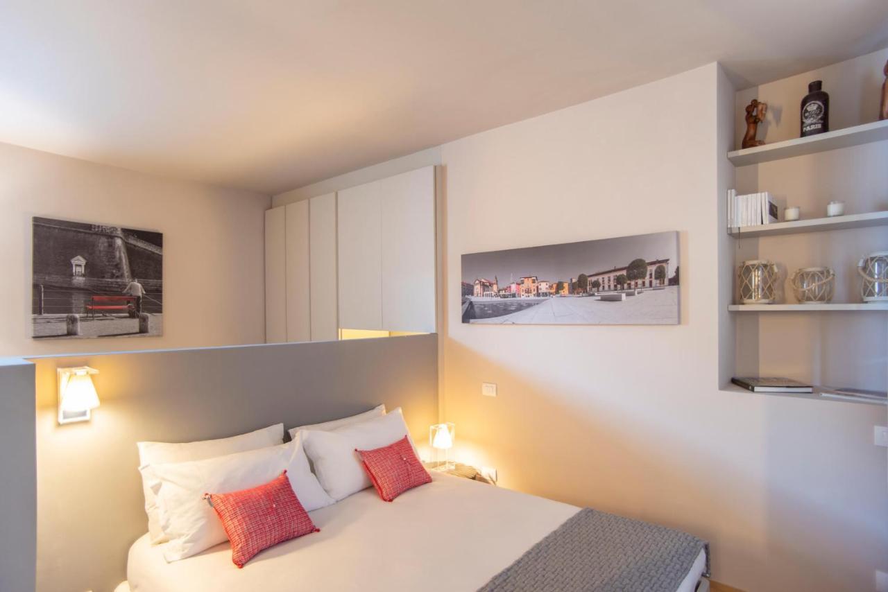 Time To Be - Luxury Apartments Centro Storico Peschiera del Garda Ngoại thất bức ảnh