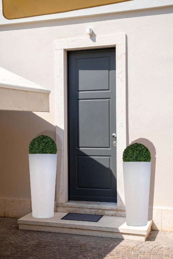 Time To Be - Luxury Apartments Centro Storico Peschiera del Garda Ngoại thất bức ảnh