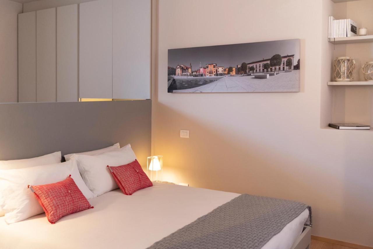 Time To Be - Luxury Apartments Centro Storico Peschiera del Garda Ngoại thất bức ảnh